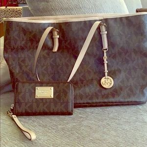 Michael Kors Purse & Wallet set